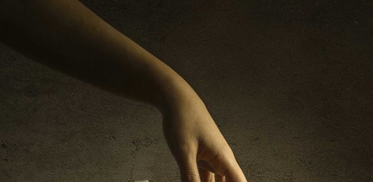 a touch of silence – a poem for stravros © foto Paul Adrian Chiș