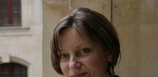 Monica Salvan, Zece zile pe an, oameni din peste zece țări vorbesc despre teme complexe într-o frumoasă limbă română Monica Salvan © Jan Mysjkin
