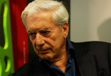 Mario Vargas Llosa – Târgul de Carte Göteborg -2011 foto - Arild Vågen – Wiki Commons