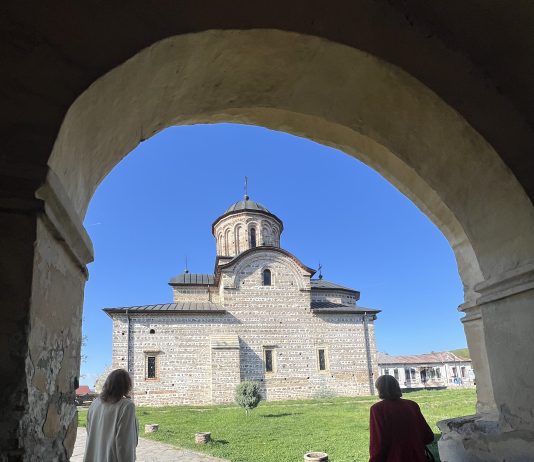 Reîntâlnirea cu Biserica Domnească în prag de Paște